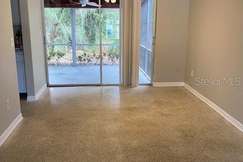House in Spring Hill, Florida 3 bedrooms, 104.79 sq.m. № 2197064 - photo 5