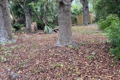 House in Spring Hill, Florida 3 bedrooms, 104.79 sq.m. № 2197064 - photo 21