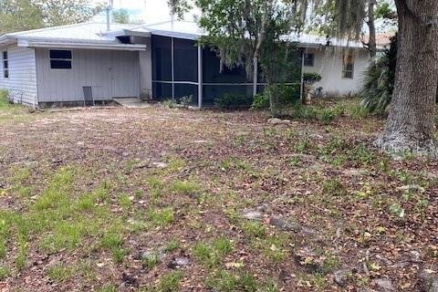 House in Spring Hill, Florida 3 bedrooms, 104.79 sq.m. № 2197064 - photo 22