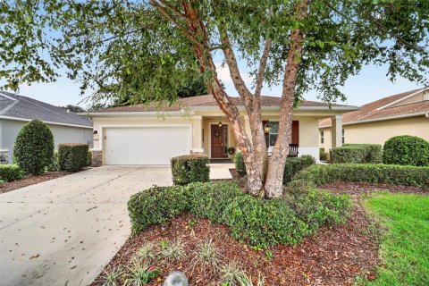 House in Ocala, Florida 2 bedrooms, 161.37 sq.m. № 2324186 - photo 5