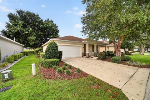House in Ocala, Florida 2 bedrooms, 161.37 sq.m. № 2324186 - photo 6