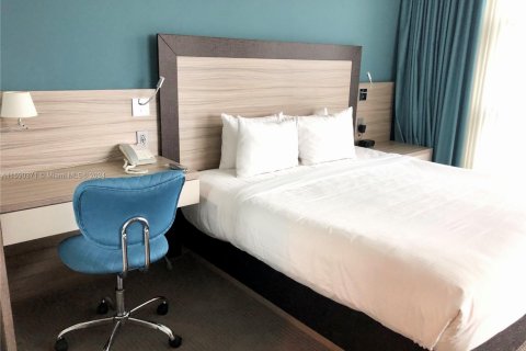 Condominio en venta en Sunny Isles Beach, Florida, 2 dormitorios, 139.07 m2 № 1979318 - foto 20