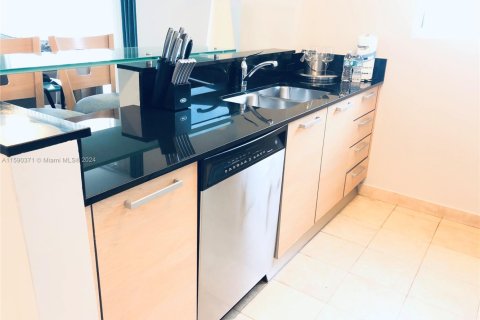 Condominio en venta en Sunny Isles Beach, Florida, 2 dormitorios, 139.07 m2 № 1979318 - foto 10