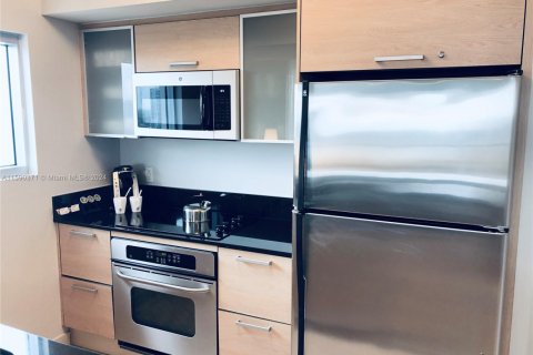 Condominio en venta en Sunny Isles Beach, Florida, 2 dormitorios, 139.07 m2 № 1979318 - foto 3