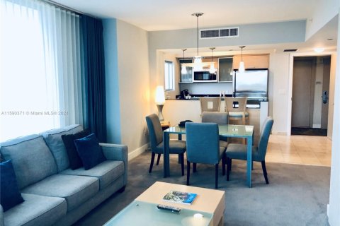 Condominio en venta en Sunny Isles Beach, Florida, 2 dormitorios, 139.07 m2 № 1979318 - foto 8