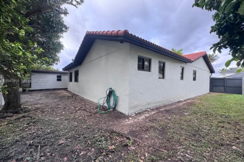 Casa en venta en Miami, Florida, 3 dormitorios, 157.38 m2 № 2003519 - foto 14