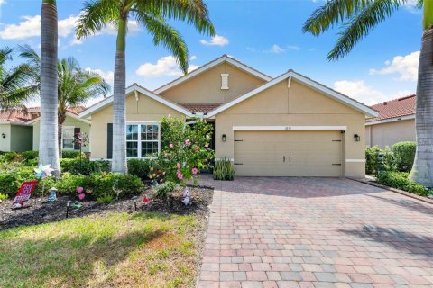 Casa en venta en Fort Myers, Florida, 4 dormitorios, 169.83 m2 № 2272789 - foto 2