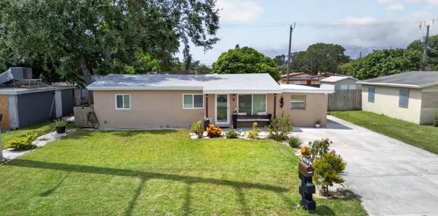 Villa ou maison à Hollywood, Floride 3 chambres, 112.41 m2 № 2293603
