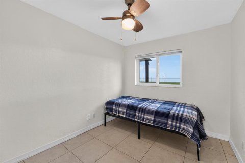 Villa ou maison à louer à Hollywood, Floride: 3 chambres, 112.41 m2 № 2293603 - photo 14