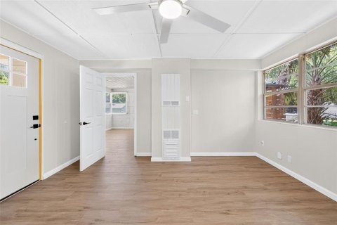 Casa en venta en Tavares, Florida, 2 dormitorios, 79.15 m2 № 2203853 - foto 3