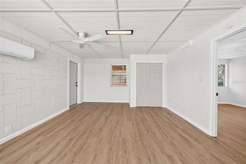 Casa en venta en Tavares, Florida, 2 dormitorios, 79.15 m2 № 2203853 - foto 7