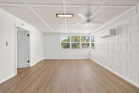 Casa en venta en Tavares, Florida, 2 dormitorios, 79.15 m2 № 2203853 - foto 8