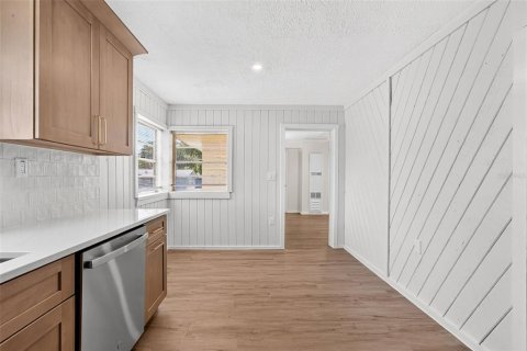 Casa en venta en Tavares, Florida, 2 dormitorios, 79.15 m2 № 2203853 - foto 6