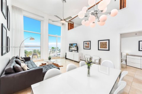 Copropriété à vendre à Miami Beach, Floride: 3 chambres, 137.68 m2 № 1940651 - photo 3