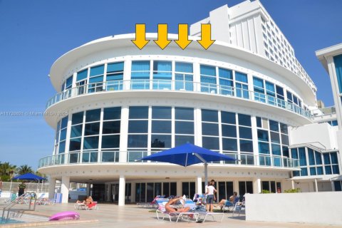 Copropriété à vendre à Miami Beach, Floride: 3 chambres, 137.68 m2 № 1940651 - photo 2