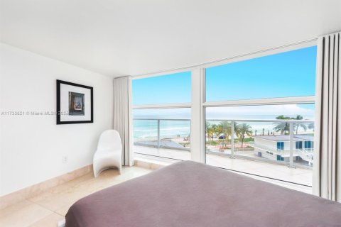 Copropriété à vendre à Miami Beach, Floride: 3 chambres, 137.68 m2 № 1940651 - photo 13