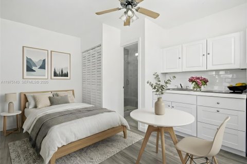 House in Miami, Florida 1 bedroom № 2038423