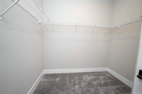 House in Winter Garden, Florida 3 bedrooms, 204.94 sq.m. № 2427599 - photo 19