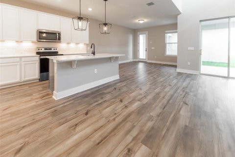 House in Winter Garden, Florida 3 bedrooms, 204.94 sq.m. № 2427599 - photo 7