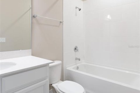 House in Winter Garden, Florida 3 bedrooms, 204.94 sq.m. № 2427599 - photo 22