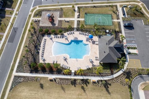 House in Winter Garden, Florida 3 bedrooms, 204.94 sq.m. № 2427599 - photo 25