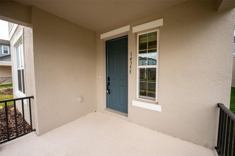 House in Winter Garden, Florida 3 bedrooms, 204.94 sq.m. № 2427599 - photo 3