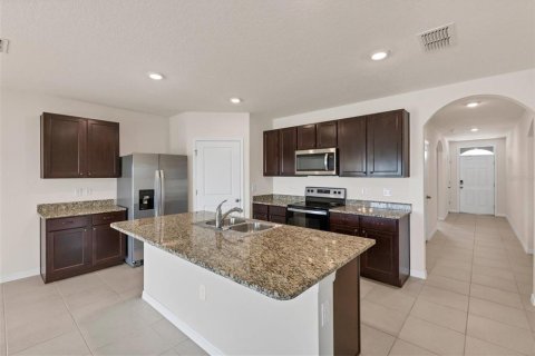 Villa ou maison à louer à Sarasota, Floride: 4 chambres, 170.85 m2 № 1789235 - photo 6