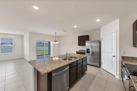 Villa ou maison à louer à Sarasota, Floride: 4 chambres, 170.85 m2 № 1789235 - photo 7
