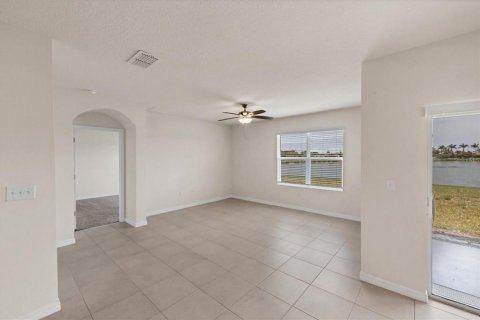Villa ou maison à louer à Sarasota, Floride: 4 chambres, 170.85 m2 № 1789235 - photo 13