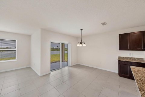 Villa ou maison à louer à Sarasota, Floride: 4 chambres, 170.85 m2 № 1789235 - photo 11