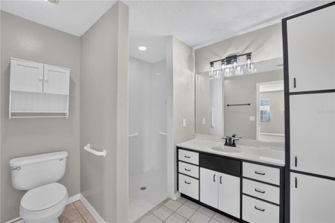 House in Lady Lake, Florida 4 bedrooms, 233.18 sq.m. № 2354746 - photo 21