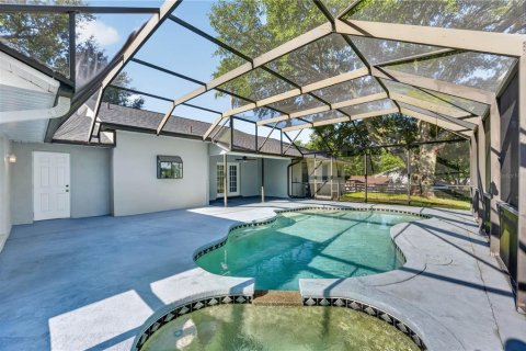 House in Lady Lake, Florida 4 bedrooms, 233.18 sq.m. № 2354746 - photo 23