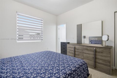 House in Homestead, Florida 3 bedrooms, 129.41 sq.m. № 2075130 - photo 16
