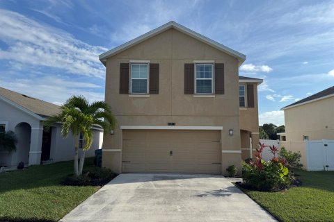 Villa ou maison à Port St. Lucie, Floride 4 chambres, 185.99 m2 № 2077864