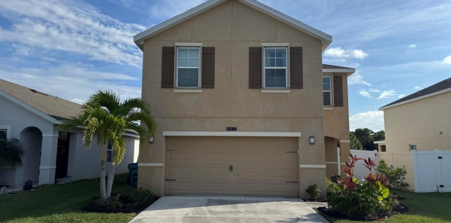 Villa ou maison à Port St. Lucie, Floride 4 chambres, 185.99 m2 № 2077864