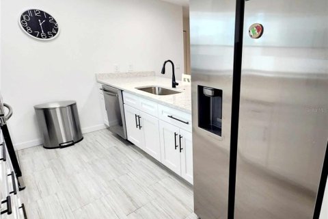 Condominio en venta en Punta Gorda, Florida, 2 dormitorios, 92.81 m2 № 1907837 - foto 3