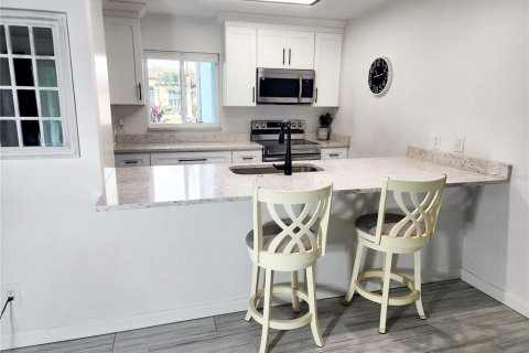 Condominio en venta en Punta Gorda, Florida, 2 dormitorios, 92.81 m2 № 1907837 - foto 4