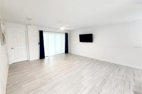 Condominio en venta en Punta Gorda, Florida, 2 dormitorios, 92.81 m2 № 1907837 - foto 5