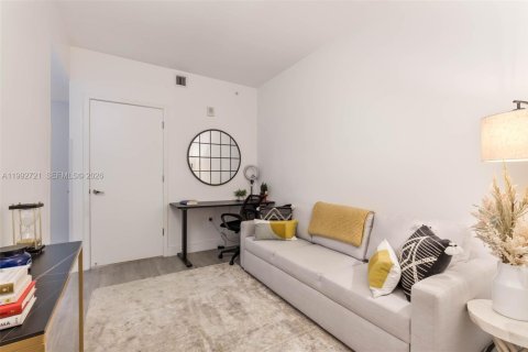 Condominio en alquiler en Miami, Florida, 2 dormitorios, 119.19 m2 № 2056688 - foto 15