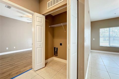 Townhouse in Orlando, Florida 3 bedrooms, 135.36 sq.m. № 2377538 - photo 29