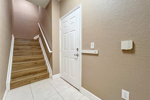 Townhouse in Orlando, Florida 3 bedrooms, 135.36 sq.m. № 2377538 - photo 5