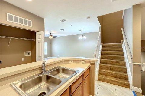 Townhouse in Orlando, Florida 3 bedrooms, 135.36 sq.m. № 2377538 - photo 18