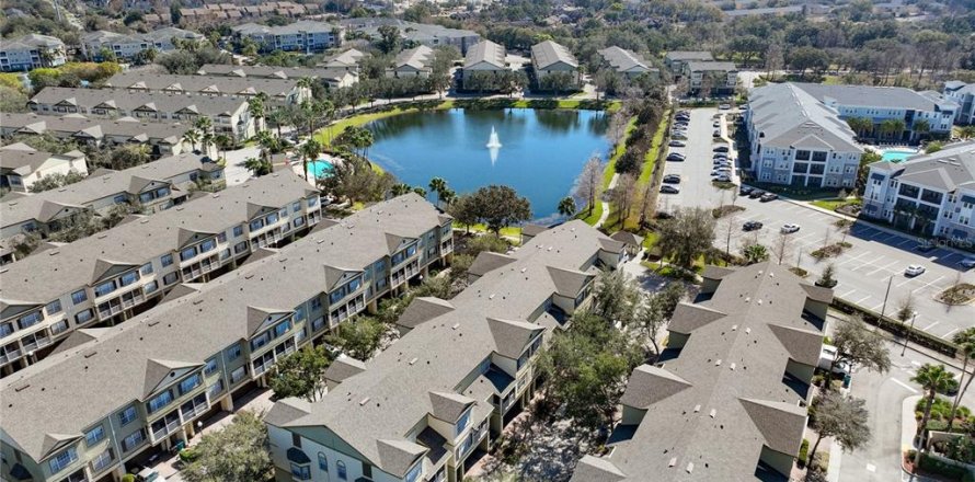 Townhouse in Orlando, Florida 3 bedrooms, 135.36 sq.m. № 2377538