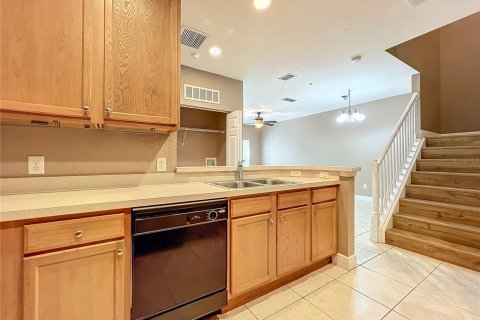 Townhouse in Orlando, Florida 3 bedrooms, 135.36 sq.m. № 2377538 - photo 17