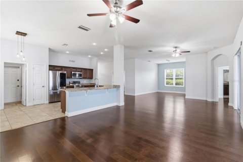 Casa en venta en Bradenton, Florida, 4 dormitorios, 205.5 m2 № 2093975 - foto 10