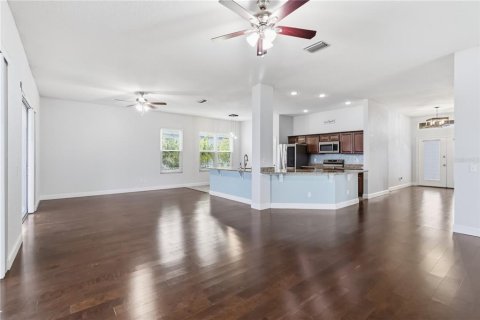 Casa en venta en Bradenton, Florida, 4 dormitorios, 205.5 m2 № 2093975 - foto 14