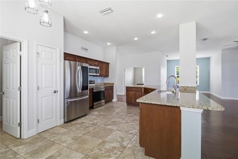 Casa en venta en Bradenton, Florida, 4 dormitorios, 205.5 m2 № 2093975 - foto 8