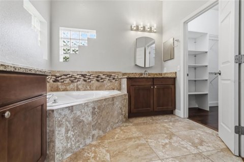 Casa en venta en Bradenton, Florida, 4 dormitorios, 205.5 m2 № 2093975 - foto 24