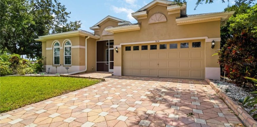 Casa en Bradenton, Florida 4 dormitorios, 205.5 m2 № 2093975