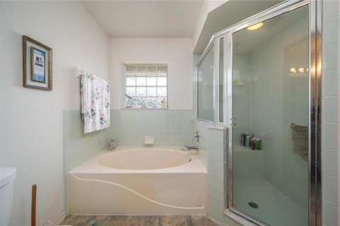 Casa en venta en Haines City, Florida, 2 dormitorios, 156.17 m2 № 2377933 - foto 16